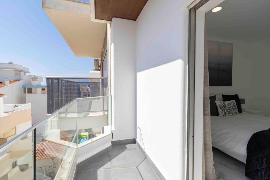 Modern Apartment Beach View Armacao de Pera Exterior photo